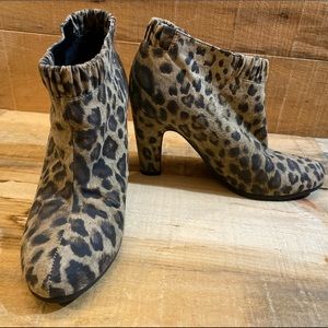 Sam & Libby Selena Leopard Print Heeled Ankle Boot